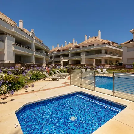 212 Heaven Apartments, Guadalmansa Playa Апартаменты Эстепона
