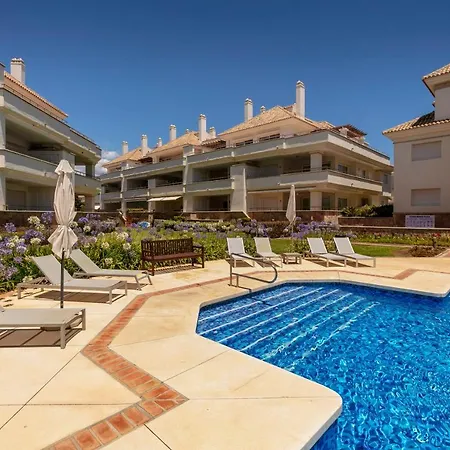 212 Heaven Apartments, Guadalmansa Playa Daire *