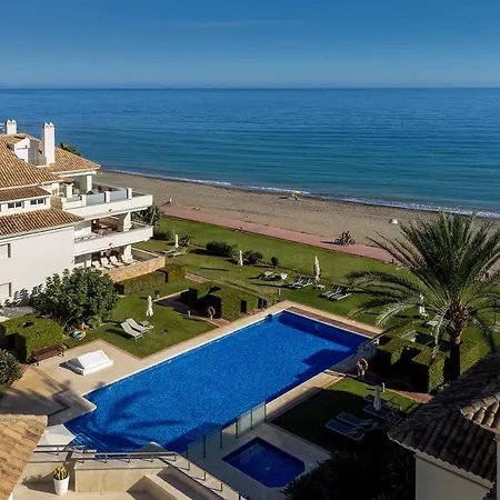 212 Heaven Apartments, Guadalmansa Playa 公寓 埃斯特波纳