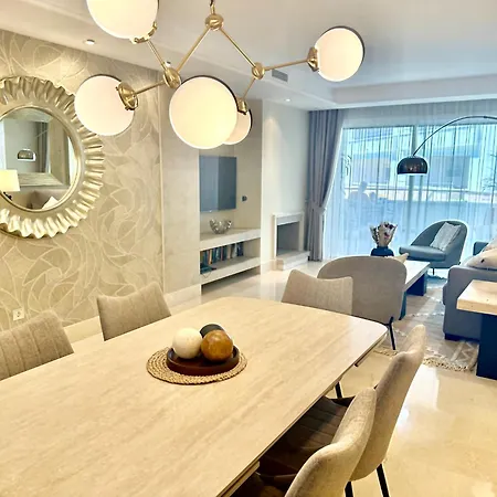 212 Heaven Apartments, Guadalmansa Playa Estepona