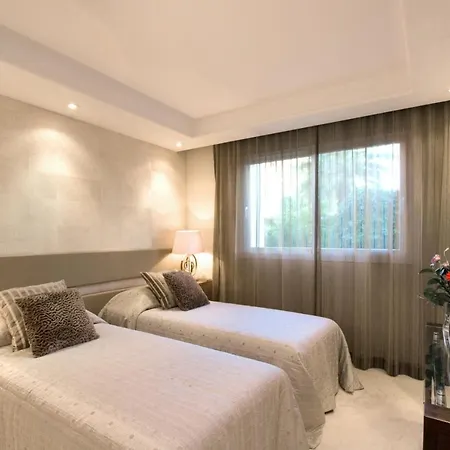 212 Heaven Apartments, Guadalmansa Playa