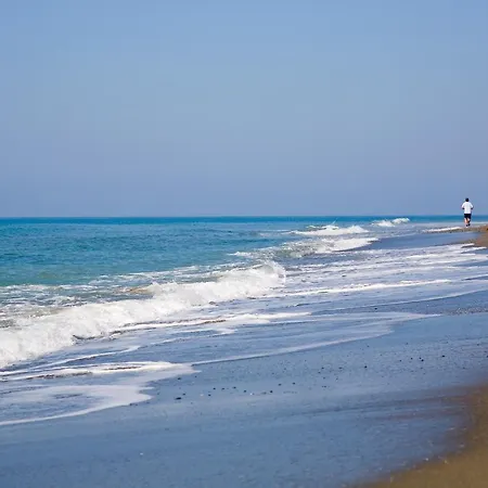 212 Heaven Apartments, Guadalmansa Playa Apartment Estepona