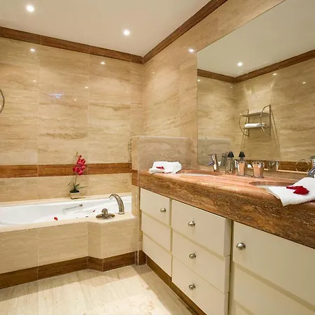 212 Heaven Apartments, Guadalmansa Playa