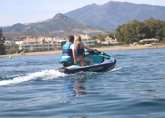 212 Heaven Apartments, Guadalmansa Playa 아파트 에스테포나