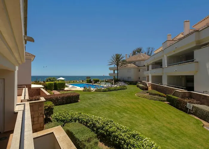 212 Heaven Apartments, Guadalmansa Playa 아파트