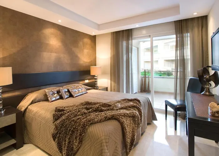 212 Heaven Apartments, Guadalmansa Playa 아파트 *