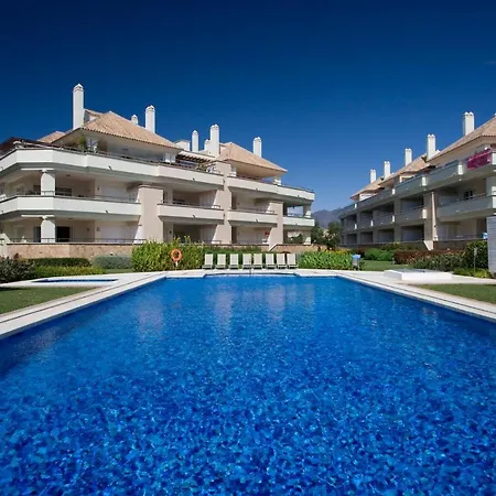 212 Heaven Apartments, Guadalmansa Playa 아파트