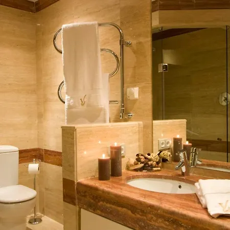 212 Heaven Apartments, Guadalmansa Playa אסטפונה
